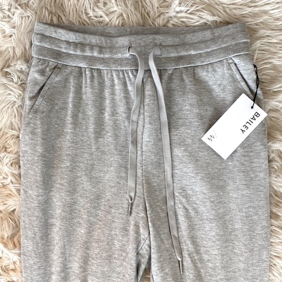 Bailey 44 Jennie Pants in Heather Gray - Picture 6 of 11